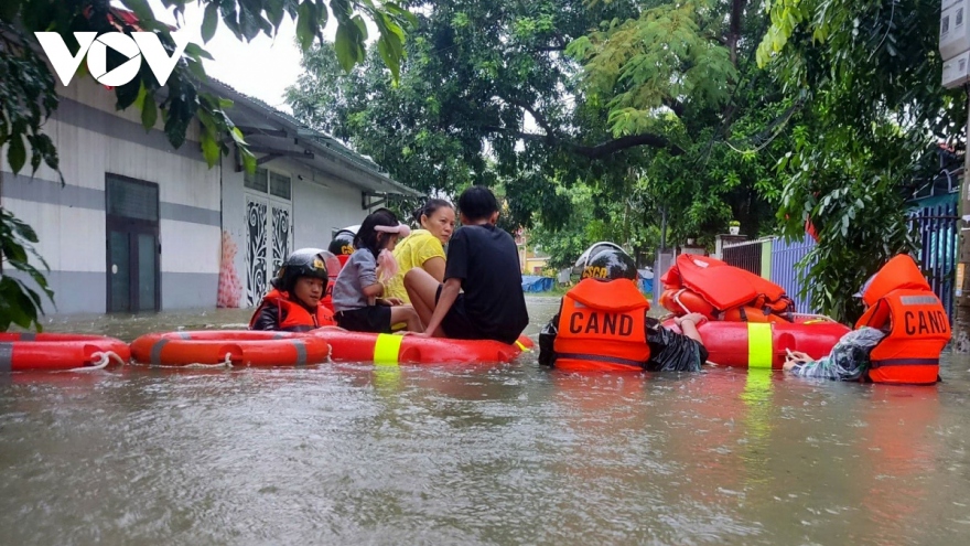 Flood alert raised in central Vietnam as heavy rain continues hitting region